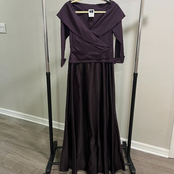 Tadashi Shoji eggplant Long Dress - Picture 3 of 16
